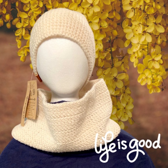 Sesame Spice Hat and Cowl Set (Crochet) - Picture 1 of 5